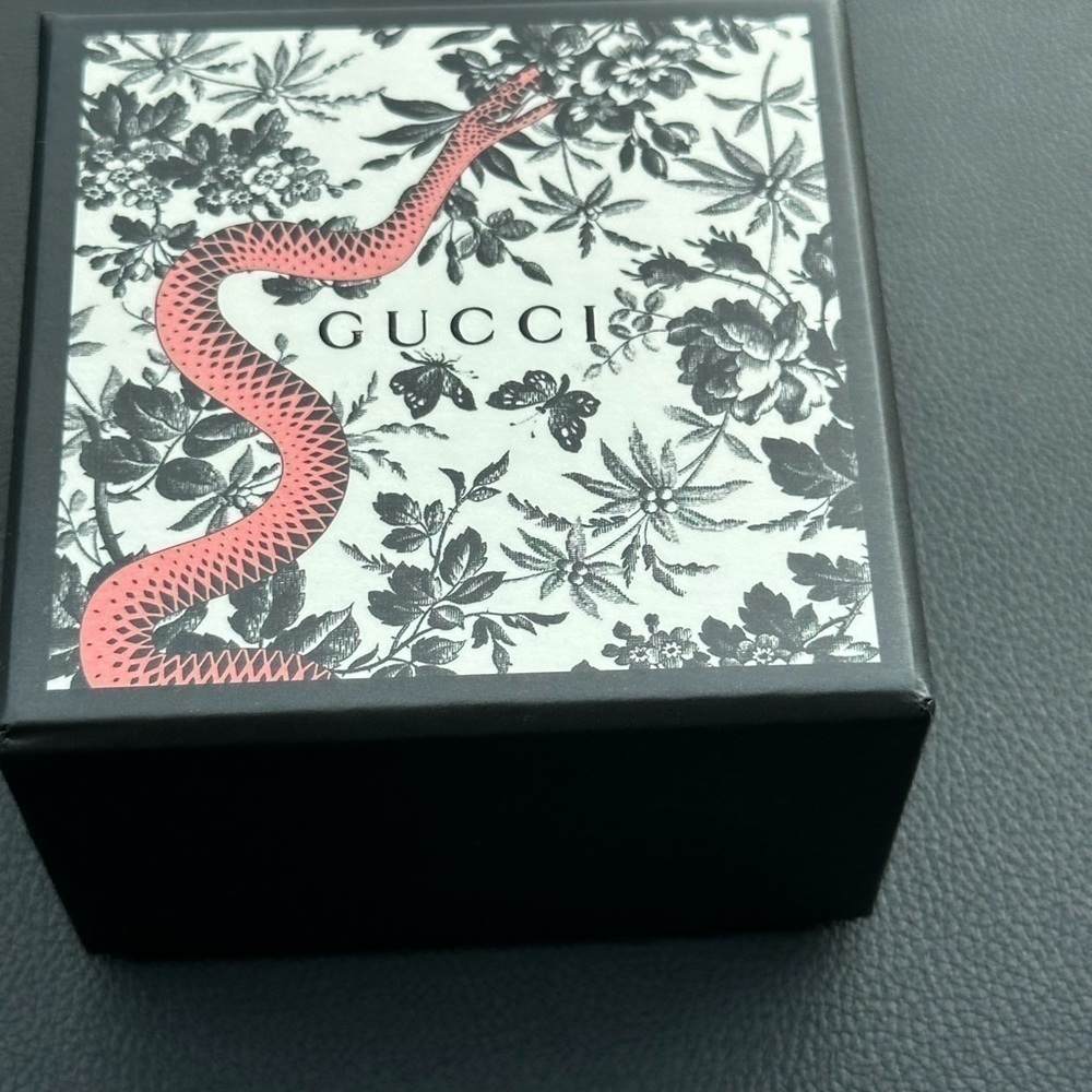 Gucci ring crystals authentic 100% - Picture 9 of 9